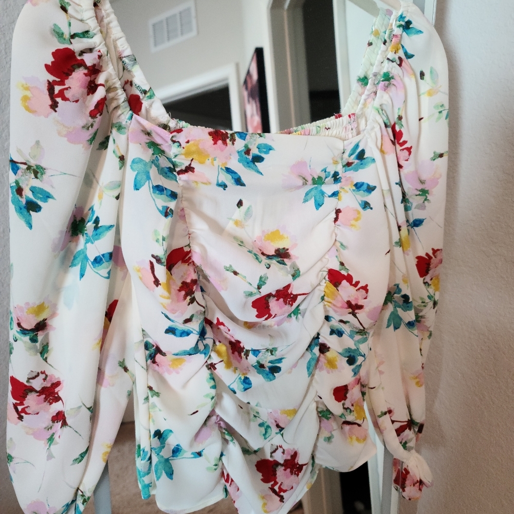 NWT Rose & Olive blouse